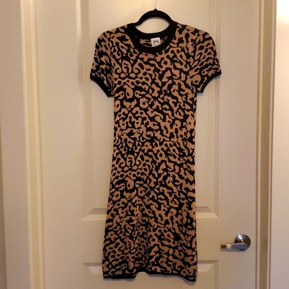 Jean + Jenn Animal print XS Knit Dress - Picture 1 of 3